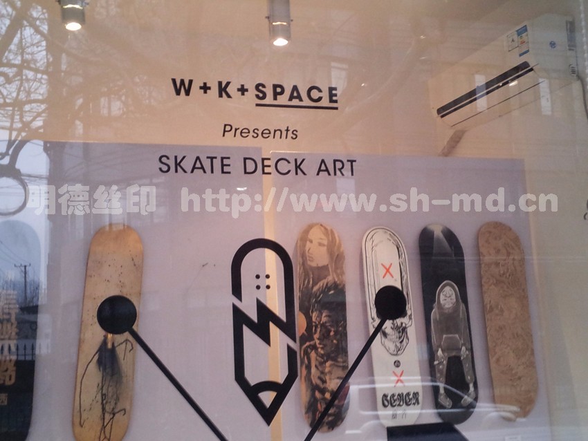 現場玻璃櫥窗絲印